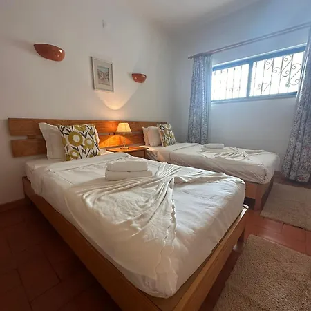 Alta Oura Apartament